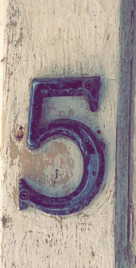 Numero 5 - A - Ault Ngoại thất bức ảnh